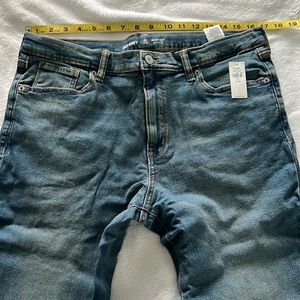 NWT Old Navy boot-cut, built in flex, size 20 plus jeans